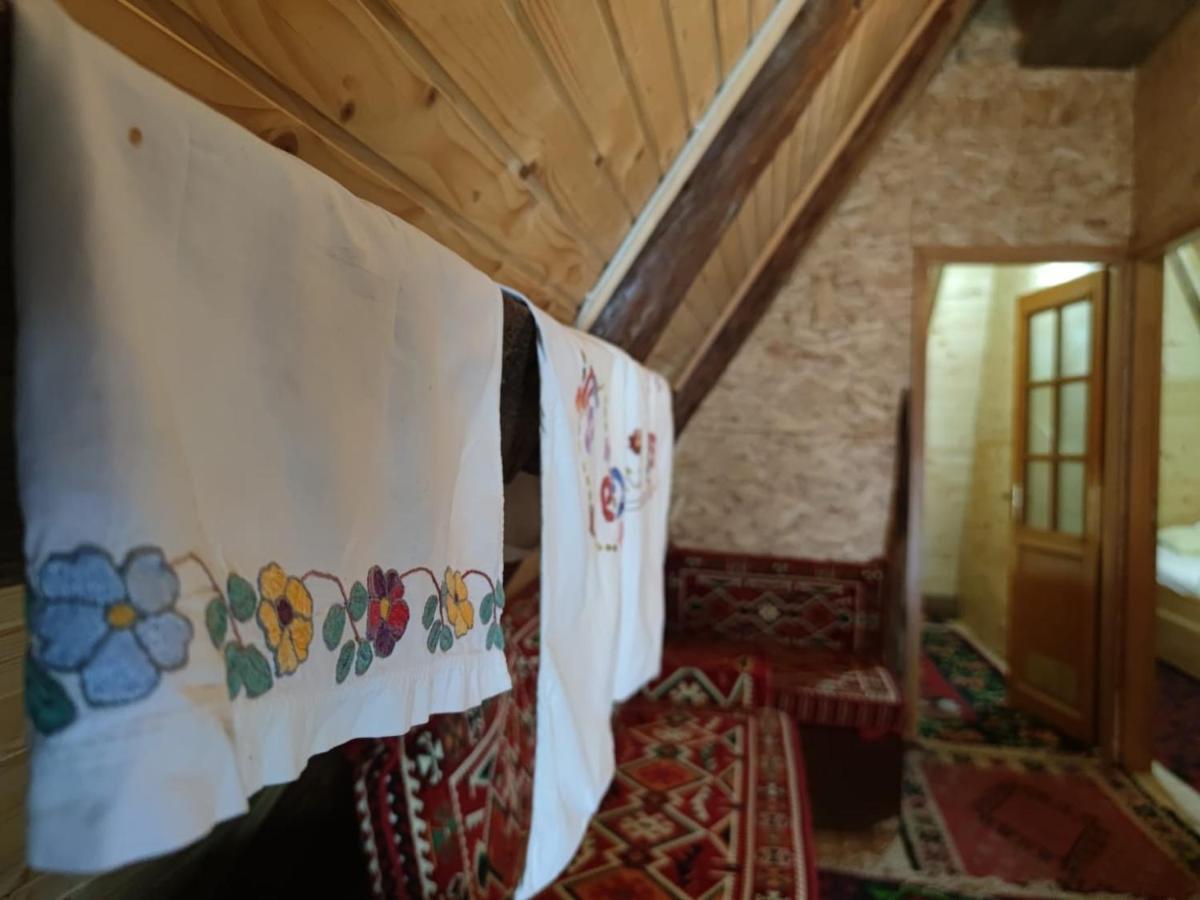 Na Krovu Svijeta Gornji Lukomir エクステリア 写真