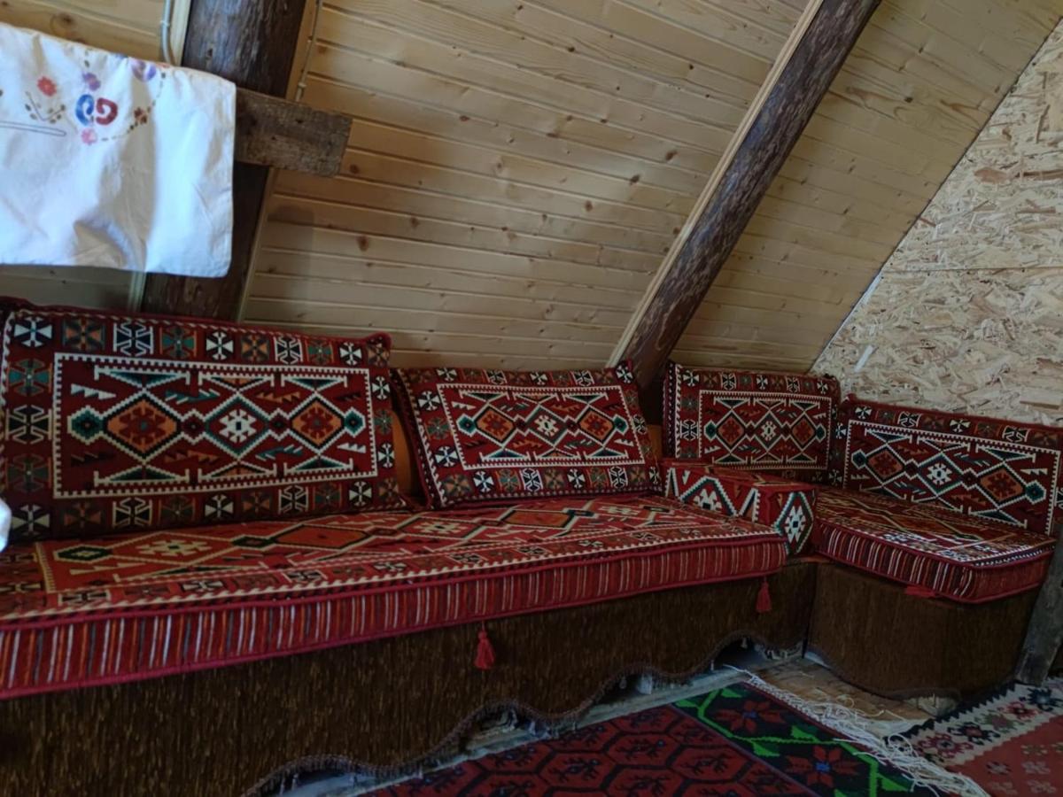 Na Krovu Svijeta Gornji Lukomir エクステリア 写真