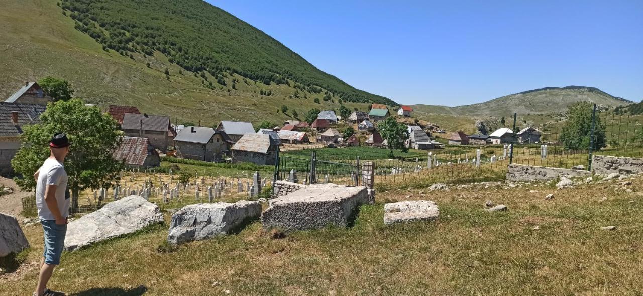 Na Krovu Svijeta Gornji Lukomir エクステリア 写真